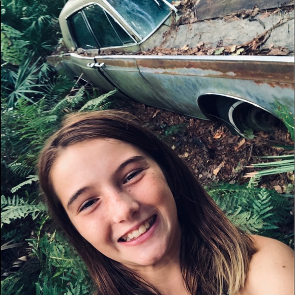 Meet your Posher, Averie - Picture 1 of 1